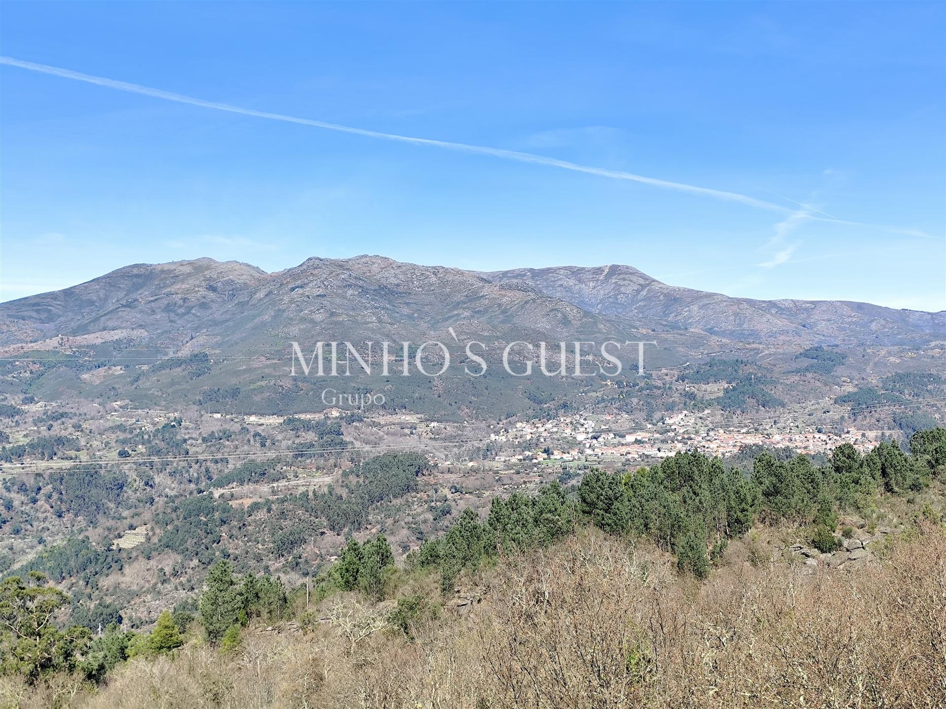 Moradia V4 Rústica com vistas para a Montanha - Ponte da Barca, Viana do Castelo