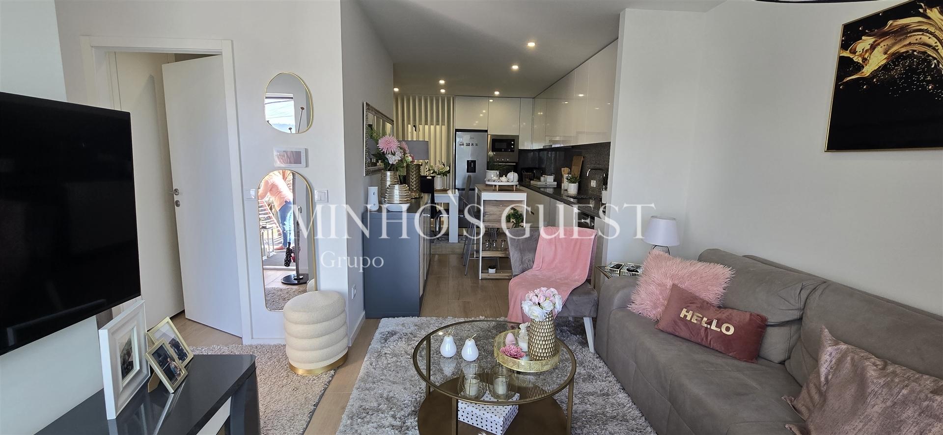 Apartamento T0+2 NOVO junto á Escola EB 2,3 de Pevidém - Guimarães