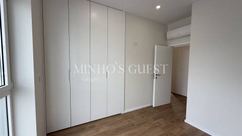 Apartamento T2 (75m2) c/ cozinha mobilada e equipada - Real, Braga