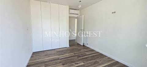 Moradia Individual V3 Nova com Piscina | Espaço, Conforto e Modernidade a 15 min de Braga - Espinho