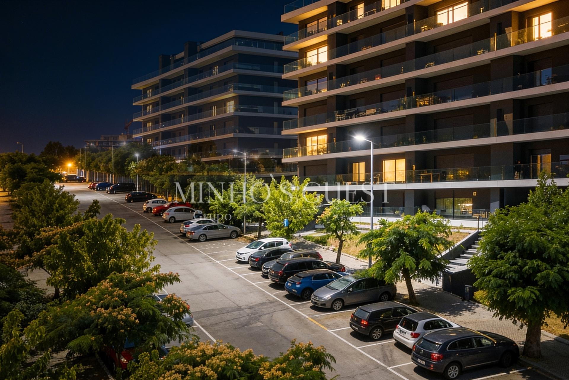 Apartamento T3 c/ Varandas Amplas e Cobertas - Ferreiros, Braga