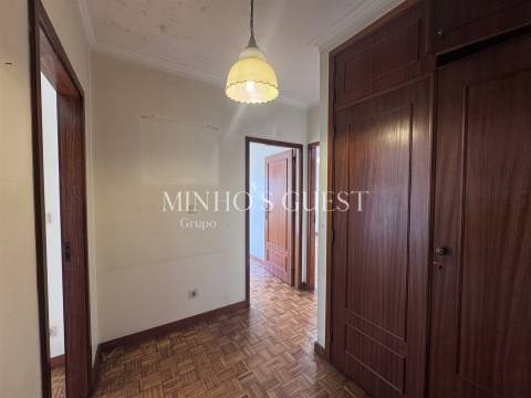 Excelente T3 para Remodelação - São Vicente, Centro de Braga