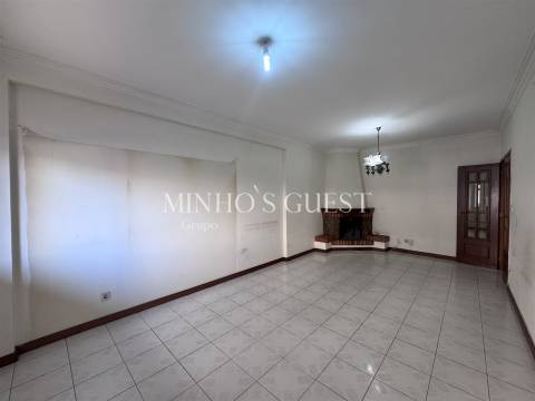 Excelente T3 para Remodelação - São Vicente, Centro de Braga