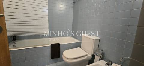 Moradia T2 (Duplex) c/ Jardim e Churrasqueira em Condomínio Fechado de Luxo - Caniçada, Gerês