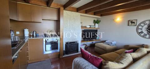 Moradia T2 (Duplex) c/ Jardim e Churrasqueira em Condomínio Fechado de Luxo - Caniçada, Gerês