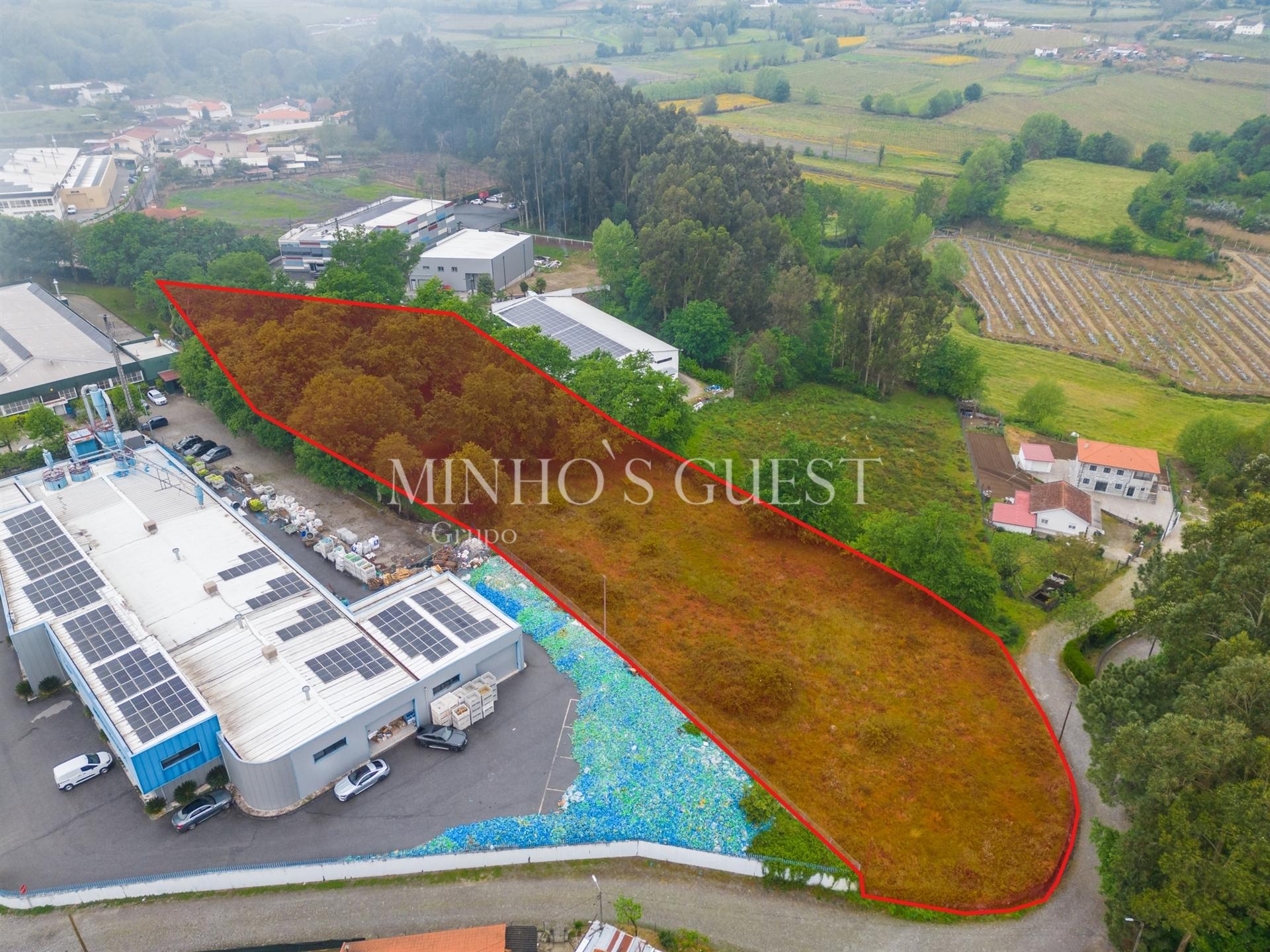 Lote Industrial c/ PIP para construção de até 4 Pavilhões - Felgueiras