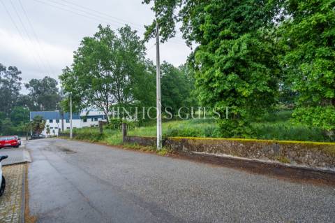 Lote Industrial c/ PIP para construção de até 4 Pavilhões - Felgueiras