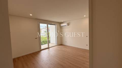 Moradia Individual V4 (274m2) c/ AC e Logradouro - Palmeira Braga