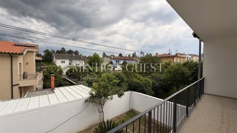 Moradia Individual V4 (274m2) c/ AC e Logradouro - Palmeira Braga