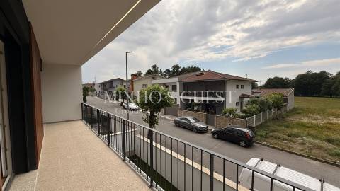 Moradia Individual V4 (274m2) c/ AC e Logradouro - Palmeira Braga