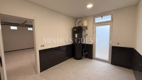 Moradia Individual V4 (274m2) c/ AC e Logradouro - Palmeira Braga
