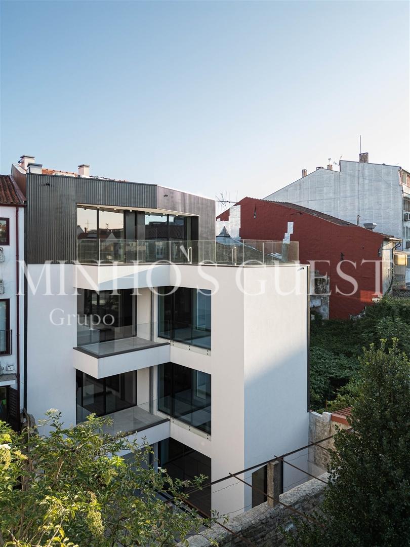 Apartamento T1 c/ terraço - Centro Histórico Braga