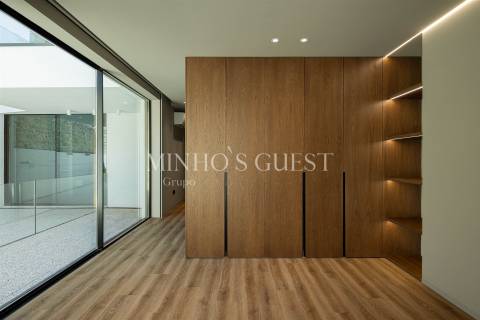 Apartamento T1 c/ terraço - Centro Histórico Braga