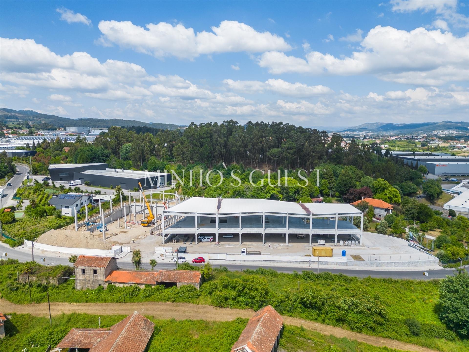 Pavilhão Novo para Venda c/ 954m2 - Ronfe, Guimarães