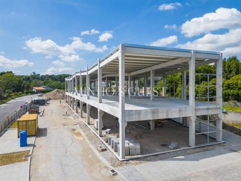 Pavilhão Novo para Venda c/ 954m2 - Ronfe, Guimarães