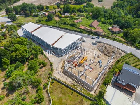 Pavilhão Novo para Venda c/ 954m2 - Ronfe, Guimarães