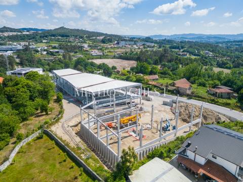 Pavilhão Novo para Venda c/ 954m2 - Ronfe, Guimarães