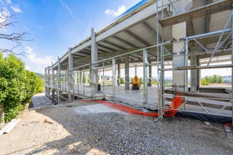 Pavilhão Novo para Venda c/ 954m2 - Ronfe, Guimarães