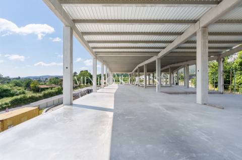 Pavilhão Novo para Venda c/ 954m2 - Ronfe, Guimarães
