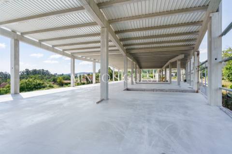 Pavilhão Novo para Venda c/ 954m2 - Ronfe, Guimarães