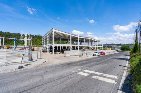 Pavilhão Novo para Venda c/ 954m2 - Ronfe, Guimarães