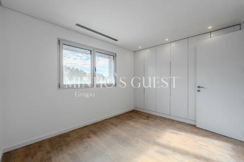 Apartamento T3 Novo no Centro de Braga - São Vicente, Braga