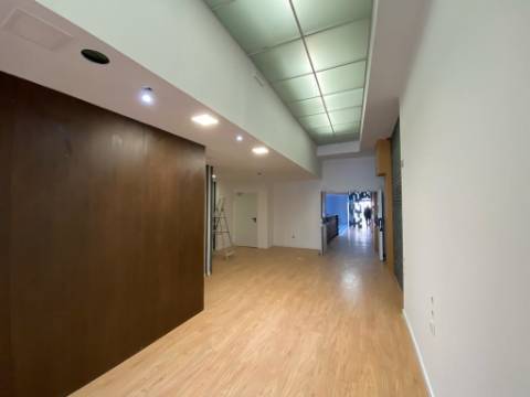 Loja  Venda em Lordelo do Ouro e Massarelos,Porto