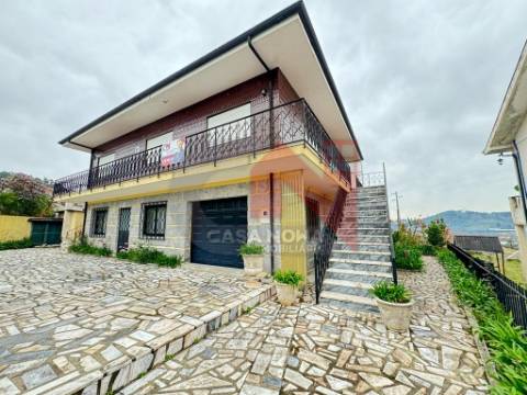 Moradia T4 em Nevogilde, Lousada