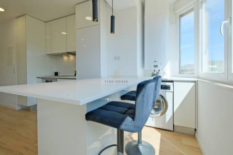 Apartamento T2 totalmente remodelado com 2 Suites em Lisboa.