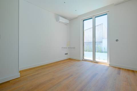 Moradia T3 com piscina em Alcoitão, Alcabideche