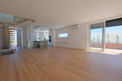 Moradia T3 com piscina em Alcoitão, Alcabideche