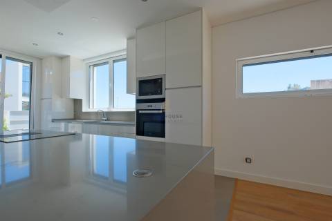 Moradia T3 com piscina em Alcoitão, Alcabideche