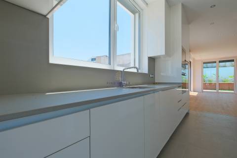 Moradia T3 com piscina em Alcoitão, Alcabideche