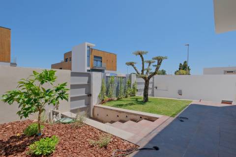 Moradia T3 com piscina em Alcoitão, Alcabideche
