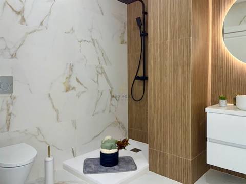 Apartamento T2 totalmente remodelado em São Vicente, Lisboa