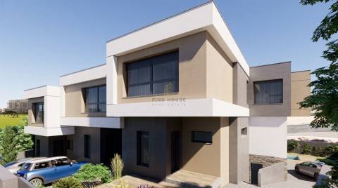 Lote de terreno com 1105m2 e projeto aprovado para 3 moradias, em São Domingos de Rana