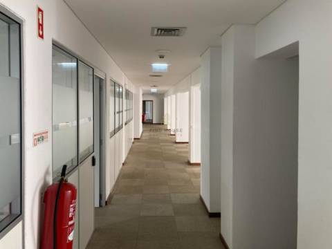 Escritório no Edifício Tridente, Avenidas Novas