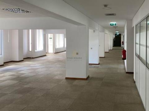 Escritório no Edifício Tridente, Avenidas Novas