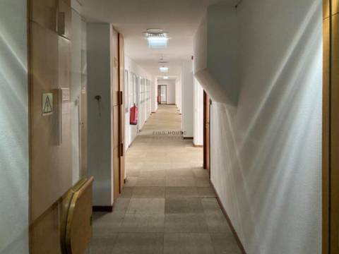 Escritório no Edifício Tridente, Avenidas Novas