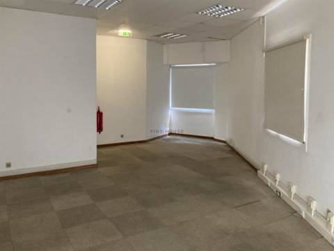 Escritório no Edifício Tridente, Avenidas Novas