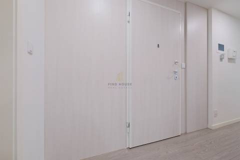 Apartamento T3 com 3 Suites e Garagem Box no Parque dos Poetas, Paço de Arcos