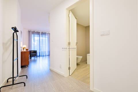 Apartamento T3 com 3 Suites e Garagem Box no Parque dos Poetas, Paço de Arcos