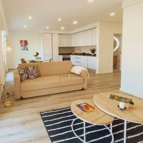 Apartamento T3 totalmente remodelado em Benfica