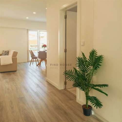 Apartamento T3 totalmente remodelado em Benfica