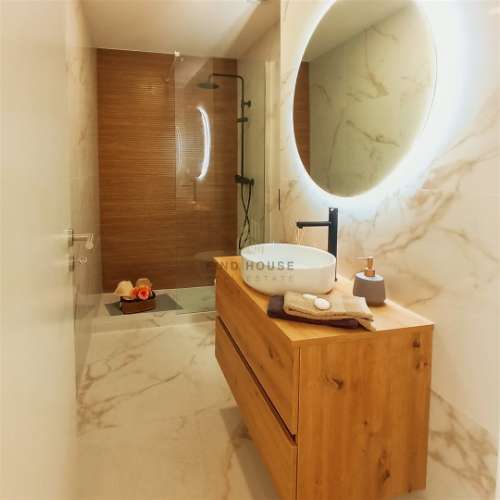 Apartamento T3 totalmente remodelado em Benfica