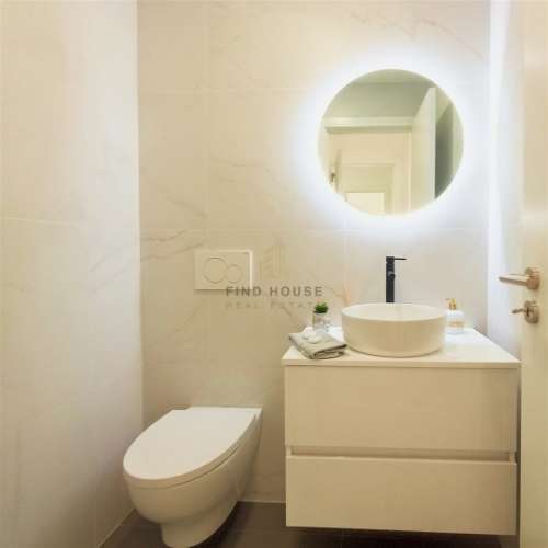 Apartamento T3 totalmente remodelado em Benfica