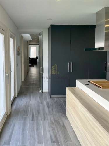 Moradia T4 totalmente remodelada no centro histórico de Viana do Castelo