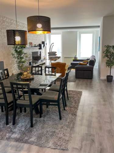 Moradia T4 totalmente remodelada no centro histórico de Viana do Castelo