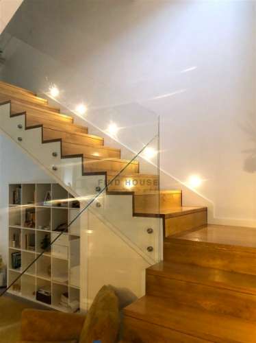 Moradia T4 totalmente remodelada no centro histórico de Viana do Castelo