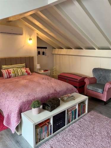 Moradia T4 totalmente remodelada no centro histórico de Viana do Castelo